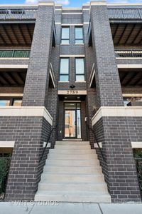 2759 W Lawrence Ave #3W, Chicago, IL, 60625