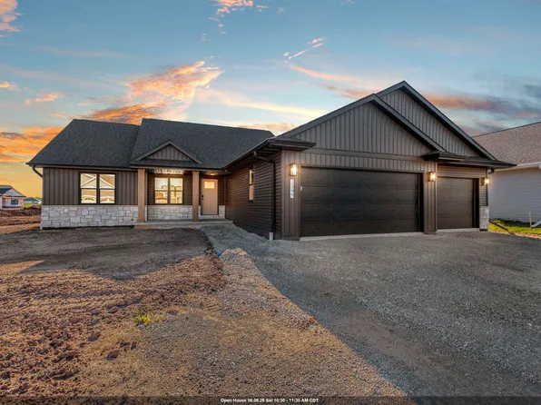 1399 Crossroads Dr, De Pere, WI 54115