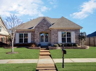 392 Augusta Pines Ln, Collierville, TN 38017