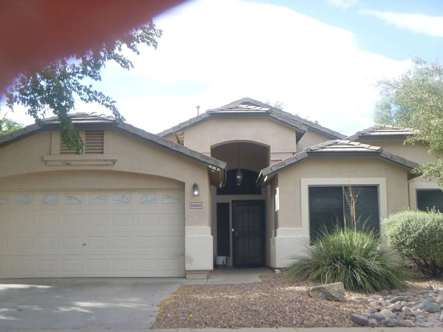 Great 3 bdrm-2bath home in Johnson Ranch — Photo 2