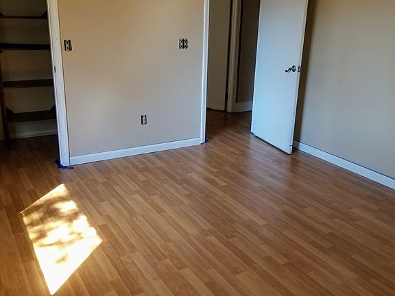 4th image of 11376 Fort Caroline Lakes Dr N