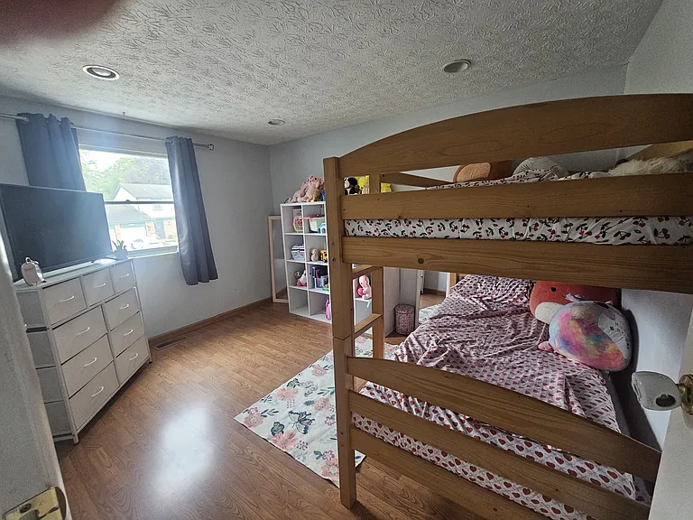 3136 Delburn Ave — Photo 37