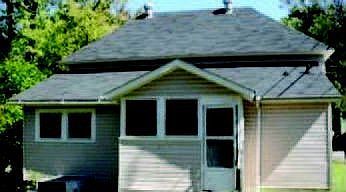 2nd image of 918 Portland St