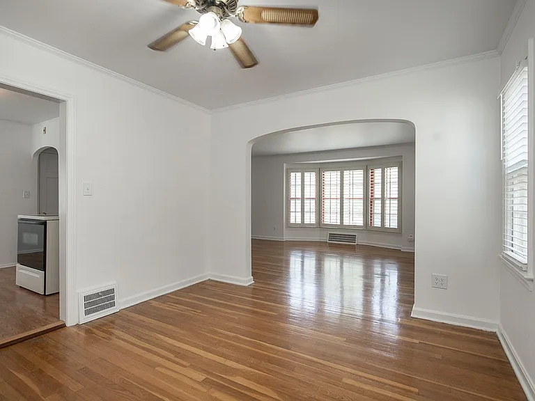 3715 Avalon Rd — Photo 10
