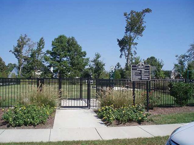 2nd image of 533 Simpson Ln