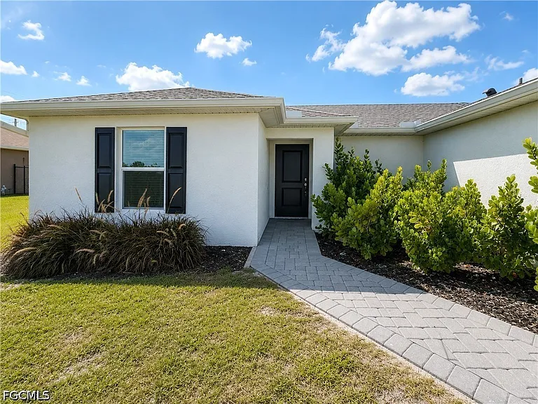2728 NE 5th Place Cpe — Photo 24