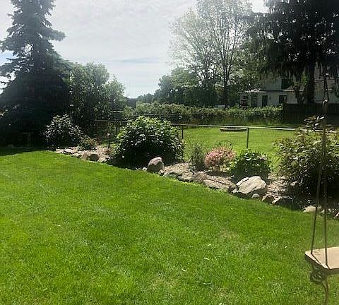 5th image of 7427 Pinegrove Dr