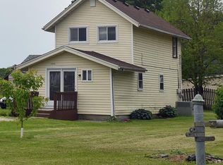 11013 Harold Dr, Luna Pier, MI 48157