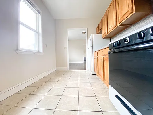 Rented by RealTegrity NY LLC | media 20