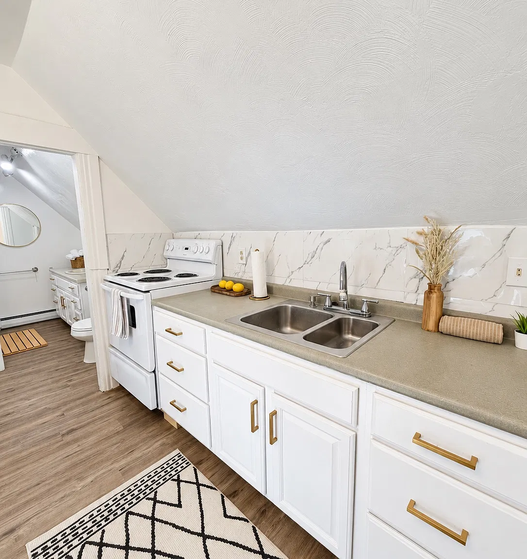 3 bed, 1450 sqft, $2,600 — Photo 4