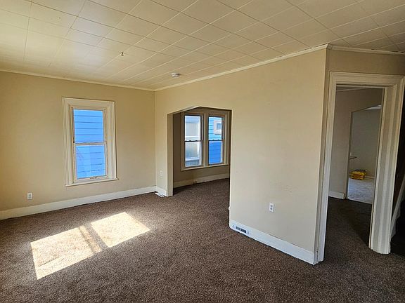 2nd image of 1832 Ontario Ave