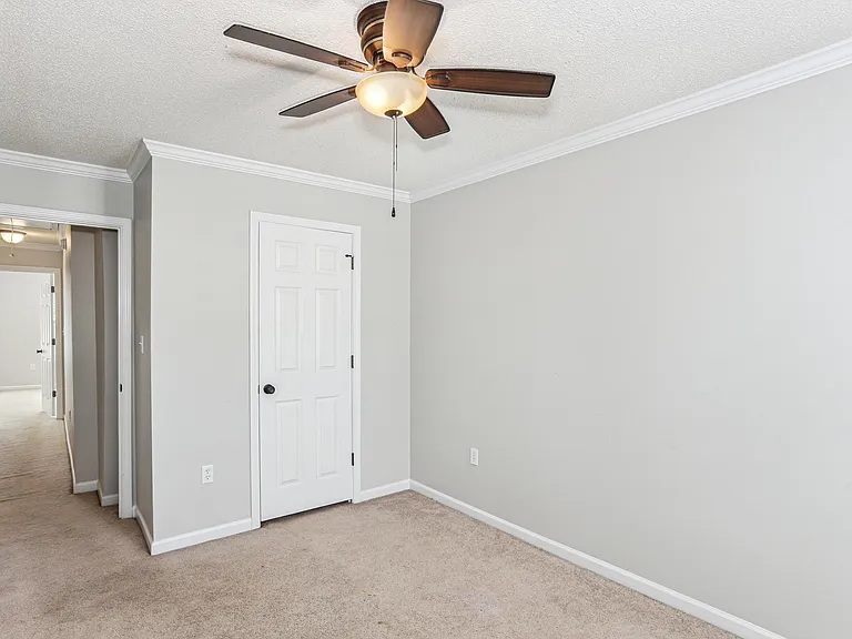 156 Swaying Pine Ct — Photo 6