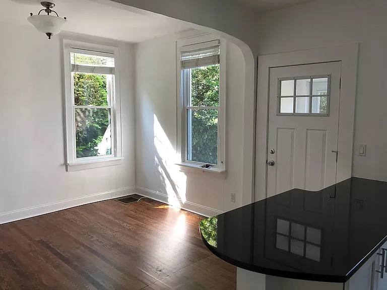 3 Walnut Pl #3A — Photo 12