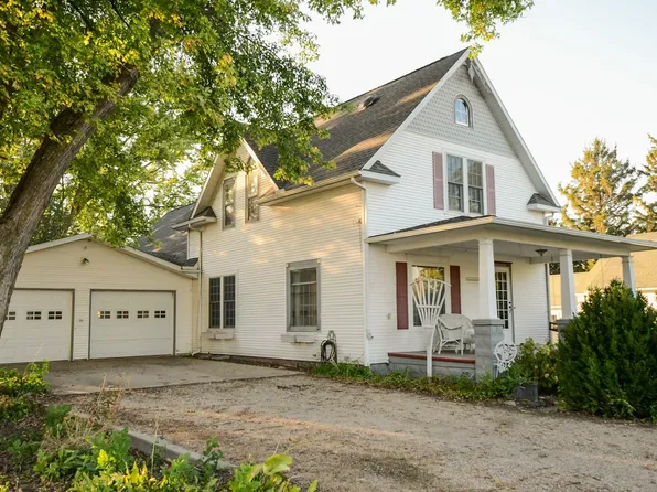1617 Delphi St, Ellsworth, IA 50075