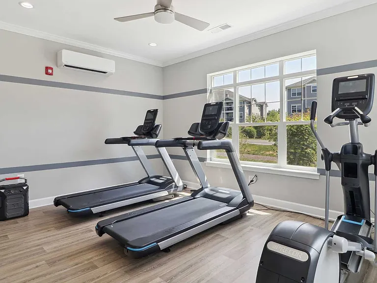 Avanti Luxury Apartments — Photo 17