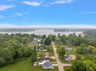 4940 Pottawatamie Dr, Watervliet, MI 49098