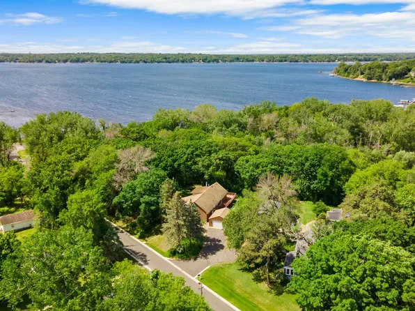 13 Echo St, White Bear Lake, MN 55110