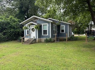 1150 Pine Bluff St, Paris, TX 75460