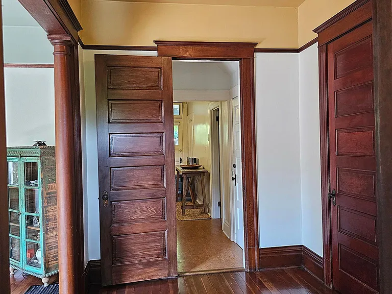 307 NE Graham St — Photo 19