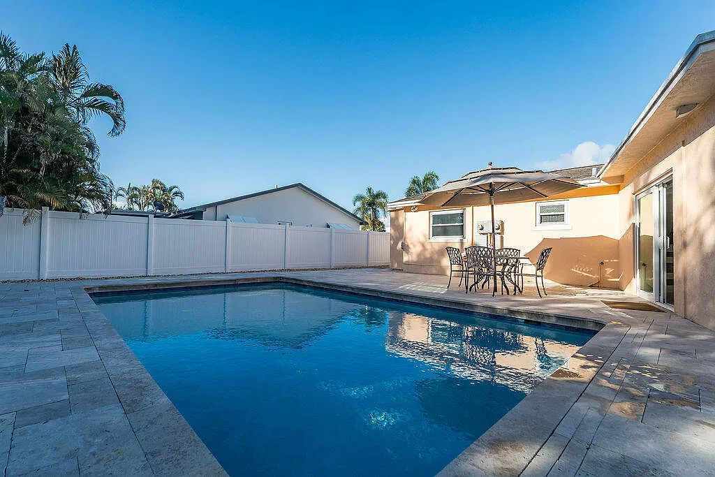 2 bed, 2.0 bath, 2112 sqft, $3,150 — Photo 1