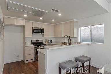 2nd image of 1245 N New Hampshire Ave #U3