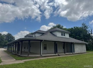 109 N Stoddard St, Sikeston, MO 63801