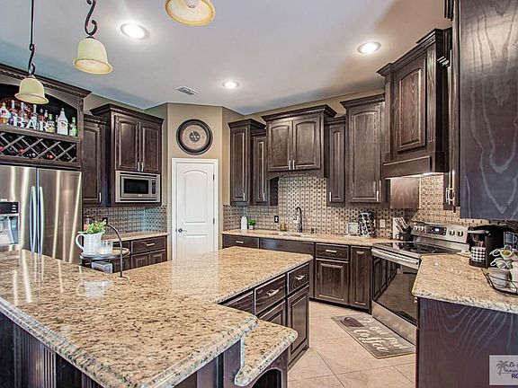5th image of 14068 El Caribe Cir S