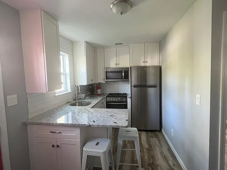 1820 Parkway #2 — Photo 11