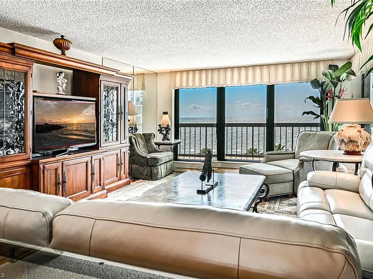 4551 Gulf Shore Blvd N #1001 — Photo 6