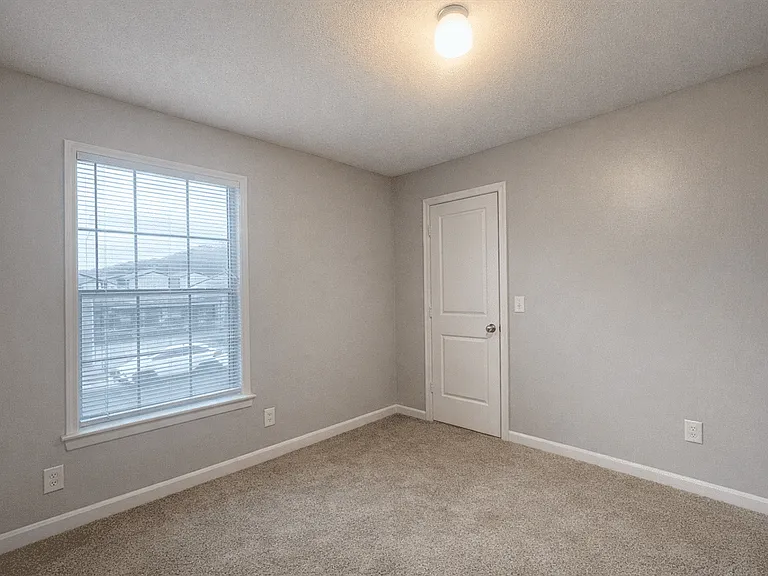 6721 Brothers Ln — Photo 13