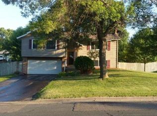 1901 E 123rd St, Burnsville, MN 55337