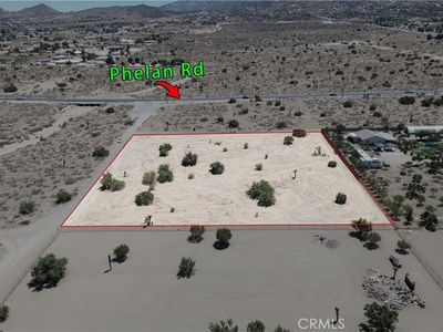 6 Mango St, Phelan, CA, 92371