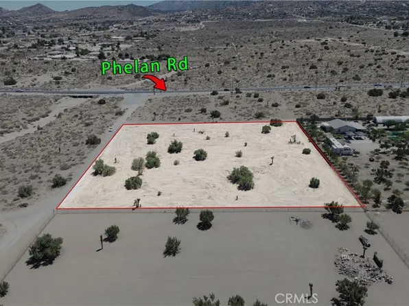 6 Mango St, Phelan, CA 92371