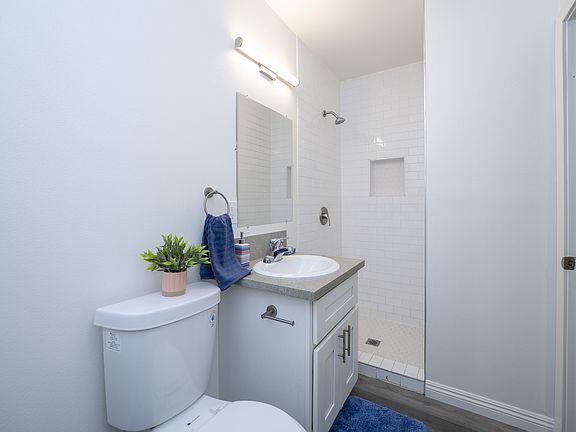 4th image of 10121-10131 S Buford Ave #2