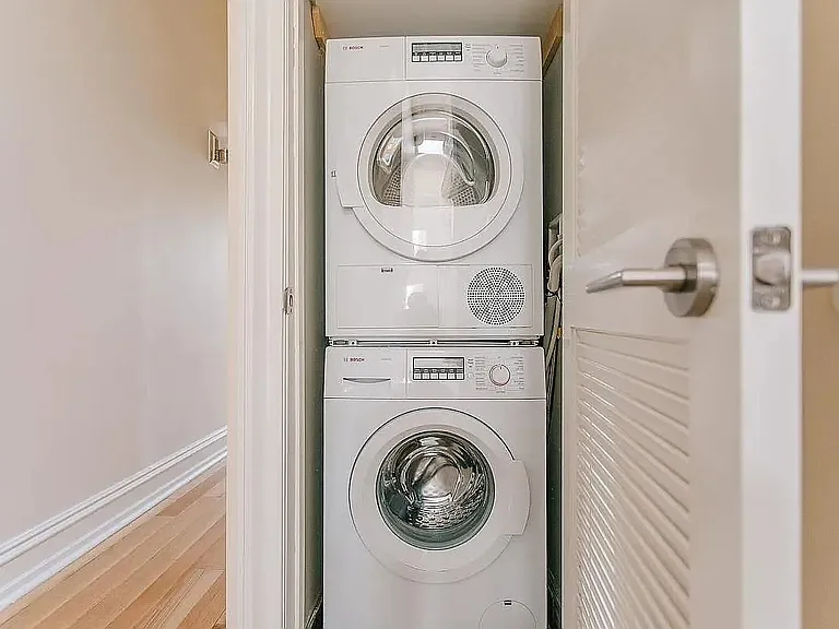 884 Madison St #3R — Photo 5