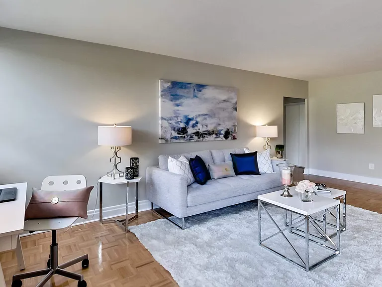 680 Roselawn Ave — Photo 113