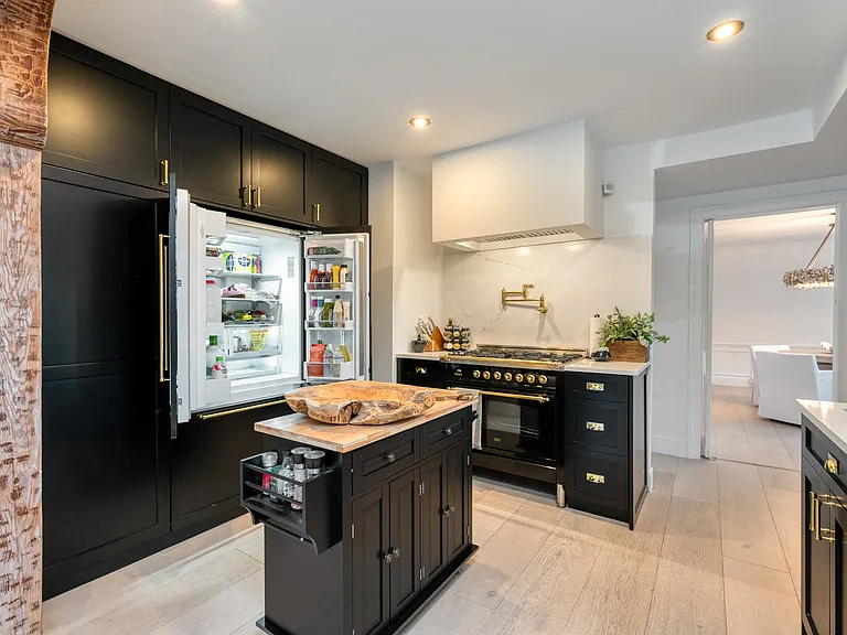 3100 Coldwater Canyon Ave — Photo 28