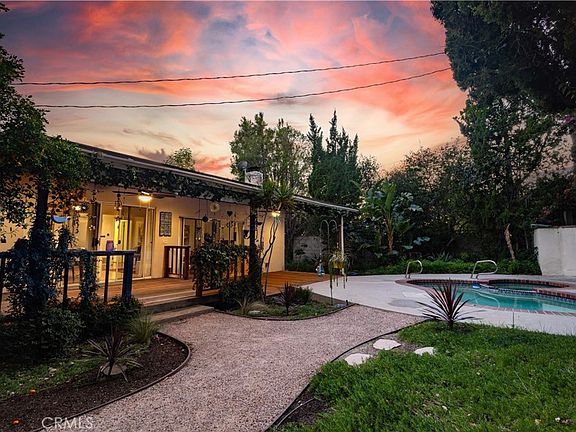 3rd image of 18157 Donmetz St