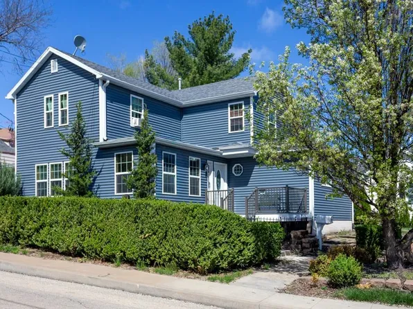 155 W 24th St, Dubuque, IA 52001