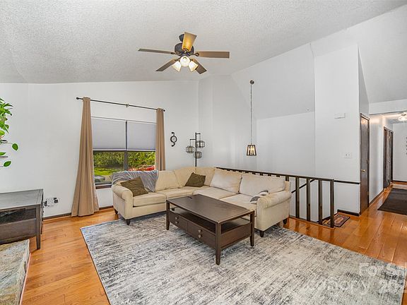 3rd image of 7434 Lawyers Station Dr