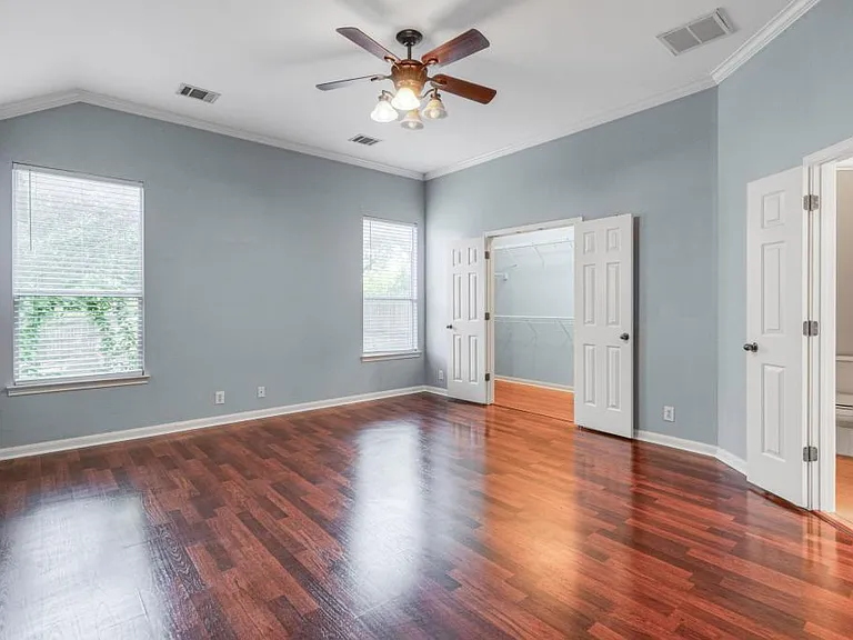 9116 Pedernales Rio — Photo 13