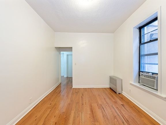 2nd image of 23 E 17th St APT 1D