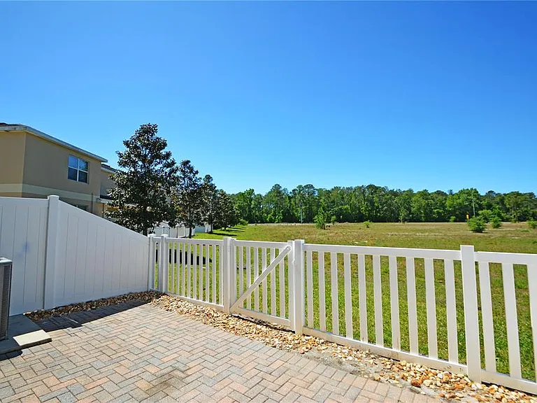 11925 Greengate Dr — Photo 43