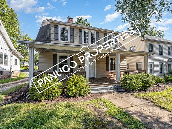 3rd image of 1502 W Friendly Ave