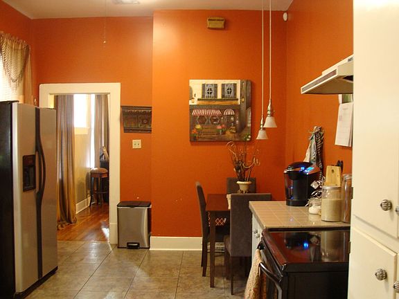 4th image of 1121 Hodges St
