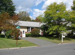 34 McDonald Dr, Cohoes, NY 12047