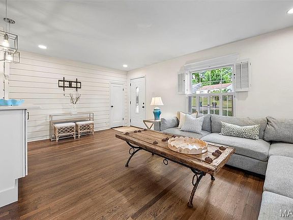 4th image of 675 Chelsea Ave