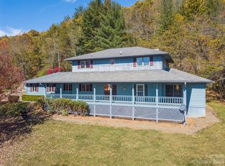 256 Goldfinch Ln, Clyde, NC 28721