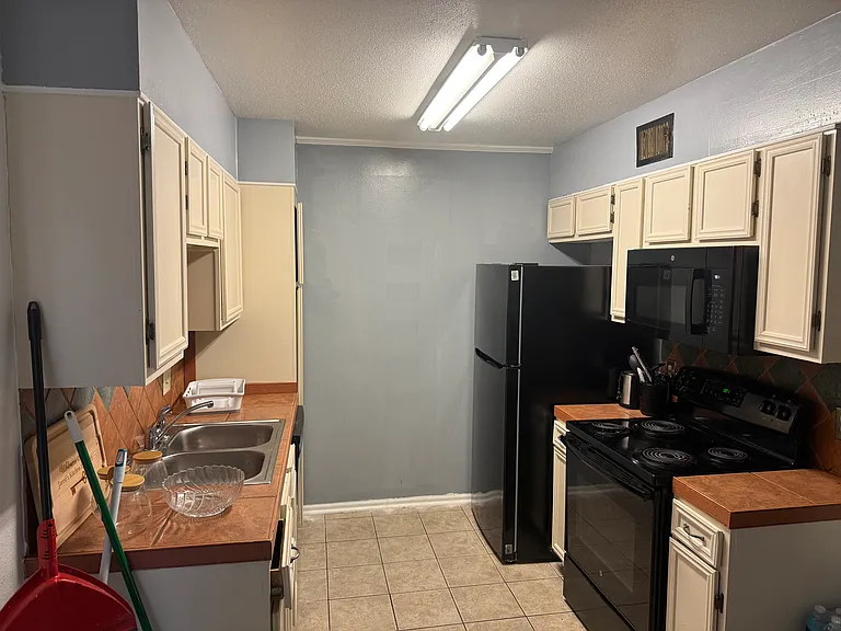 9170 Glen Meadow Ln — Photo 11