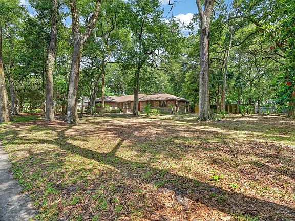 5th image of 112 Crooked Tree Trl